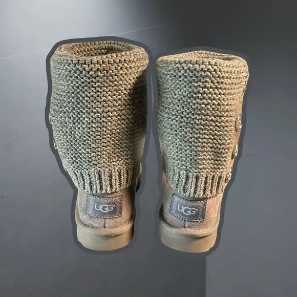 NWOT UGG Dark Charcoal Gray Cozy Knit ‘Purl Cardy Knit Boots’ w/ Wool Lining 6