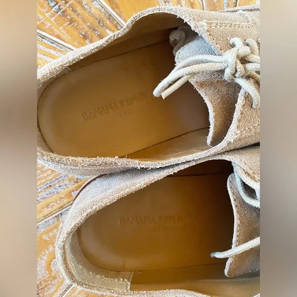 NWT Banana Republic Men’s Light Tan Sueded Oxford Shoes in Size 11