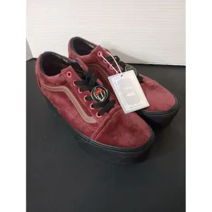 NWT Disney x VANS Old‎ Skool Stackform Shoes Poison Apple Mahogany, Size 7.5