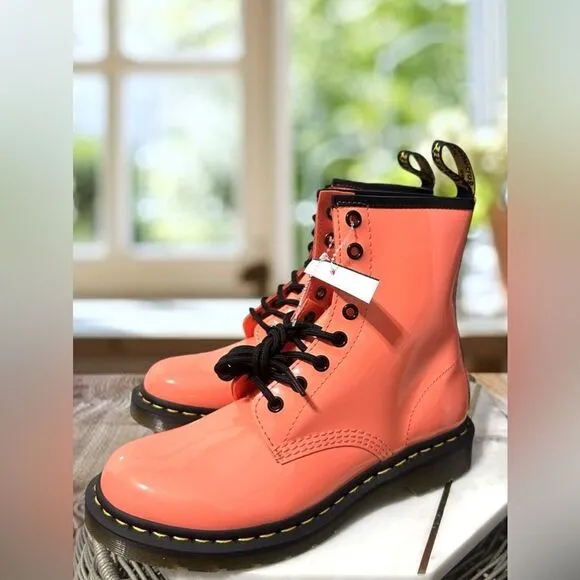 NWT Dr. Marten’s 1460 Patent Lamper Coral Pink Leather Boots Size 8 EU 39