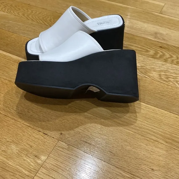 NWT Michael Michael Kors Womens Dabney Leather Platform Wedge Slide shoes