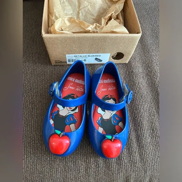 NWT MINI MELISSA Disney | Sweet Love Princess Snow White Size 6T