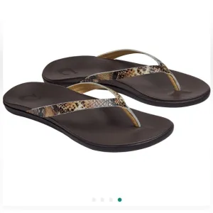 NWT OluKai Ho'opio Leather Flip Flop Snakeskin Sandals