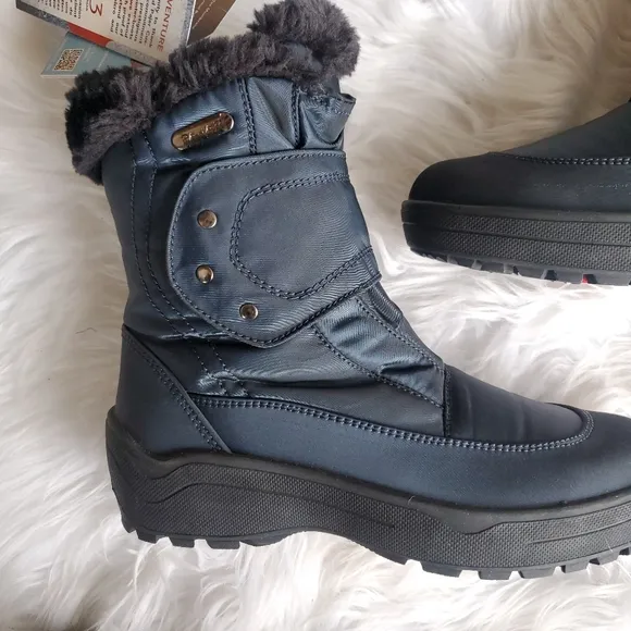 🍁NWT Pajar Moscou 2.0 Boots w/ Ice Grippers- Navy, Size 36 EU/ 5 US