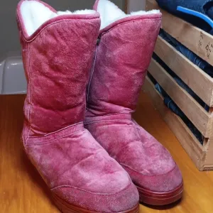Old friend red winter suede boots size 10