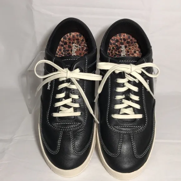 OluKai HaUpu Women’s Full-Grain Black Leather Sneakers Size 8 Womens