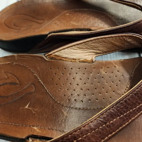 Olukai Men's Brown Kumu Leather Flip Flop Sandals Size W8 — Used, Read Descript