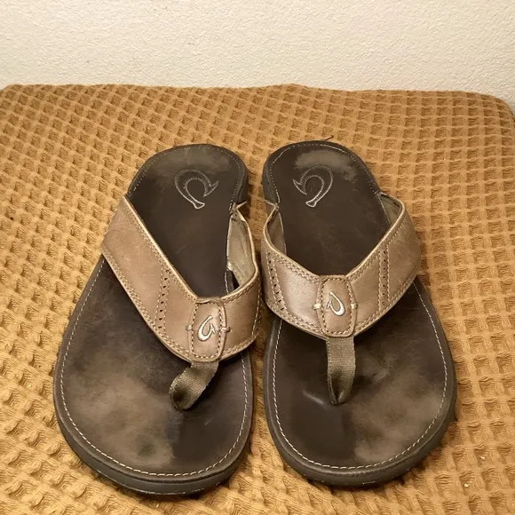 Olukai Nui Leather Beach Sandals Men's US 10 Flip Flops Brown EU 43