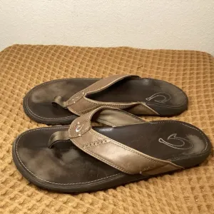 Olukai Nui Leather Beach Sandals Men's US 10 Flip Flops Brown EU 43