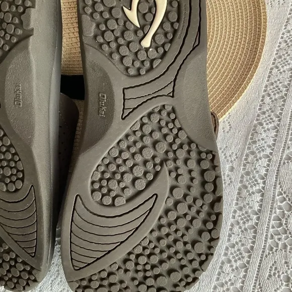 OluKai Slide Nalu Sandals Men. Sz 9.