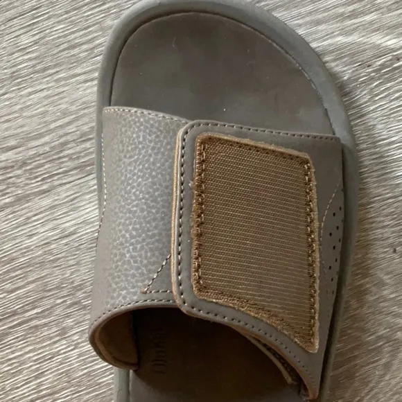 OluKai Slide Nalu Sandals Men. Sz 9.
