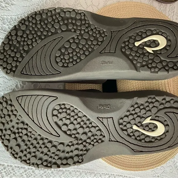 OluKai Slide Nalu Sandals Men. Sz 9.