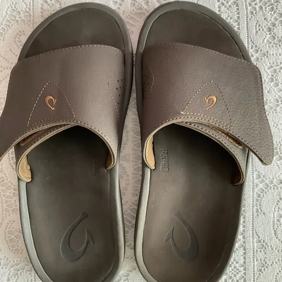 OluKai Slide Nalu Sandals Men. Sz 9.