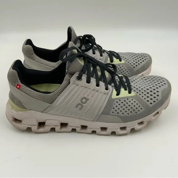 On Running Women’s Cloudswift running Shoe. Gray Athletic Shoes. US Women’s 9.