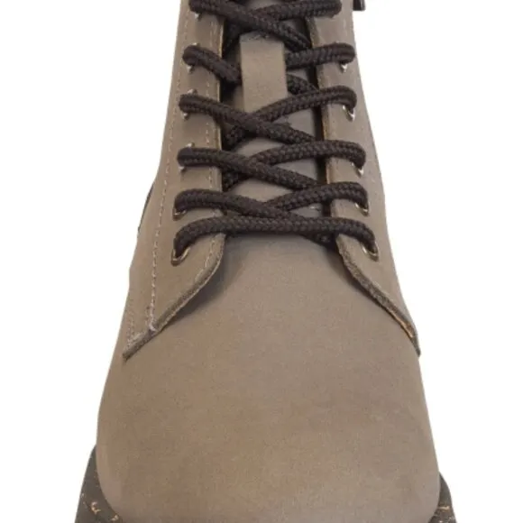 OTBT IMMERSE GREIGE Heeled Cold Weather Boots Women's Size 11 Made in Portugal
