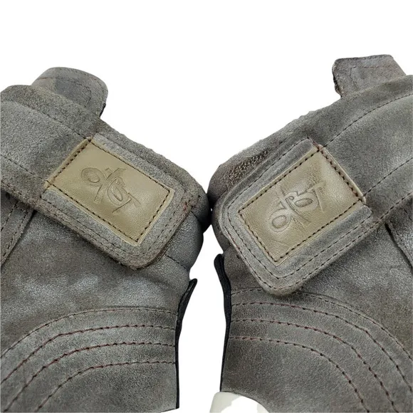 OTBT Womens Booties 9 Gray Leather Zip Up Hiking Outdoor Ankle Outing Boots
