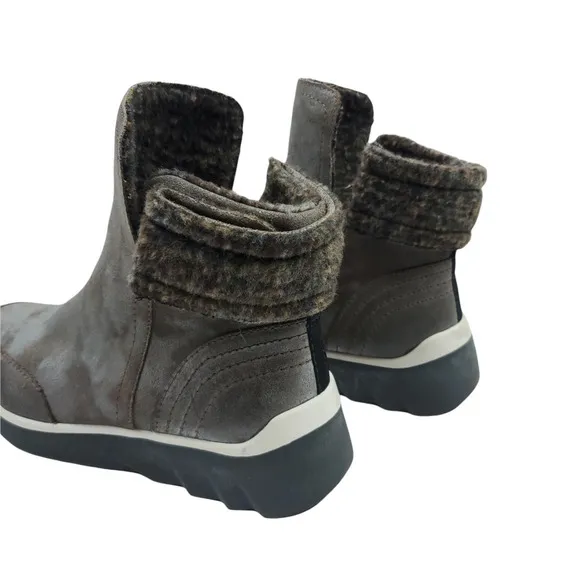 OTBT Womens Booties 9 Gray Leather Zip Up Hiking Outdoor Ankle Outing Boots