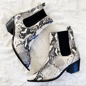 PAIGE Willa Snake Bootie Size 7 New $350