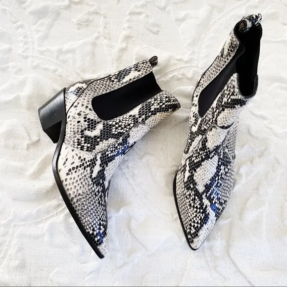 PAIGE Willa Snake Bootie Size 7 New $350