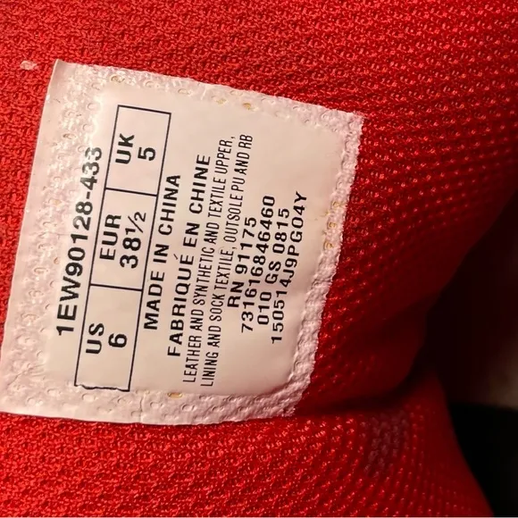 Patrick Ewing 33 Hi Snow Beach 1EW90128-433 Blue Red Yellow &amp; White Size 6