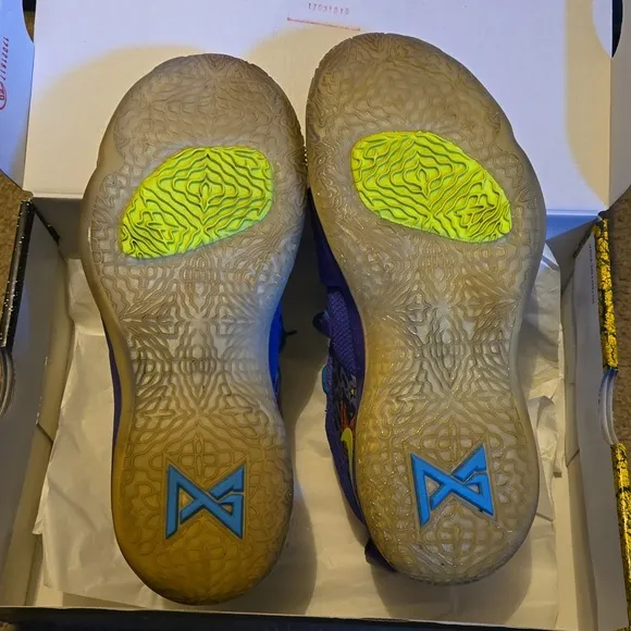 Paul George 2 Mamba Mentality (Light Used, Original Box)