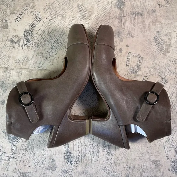 PEPE MONJO ARGILA Brown Leather Ankle Strap Heel Shoes
