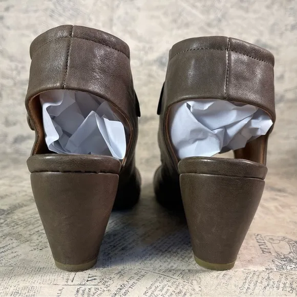 PEPE MONJO ARGILA Brown Leather Ankle Strap Heel Shoes