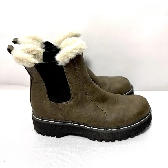 Portland Boot Company Boots Womens 7W Green Helena Chelsea Faux Fur