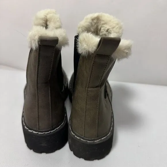 Portland Boot Company Boots Womens 7W Green Helena Chelsea Faux Fur