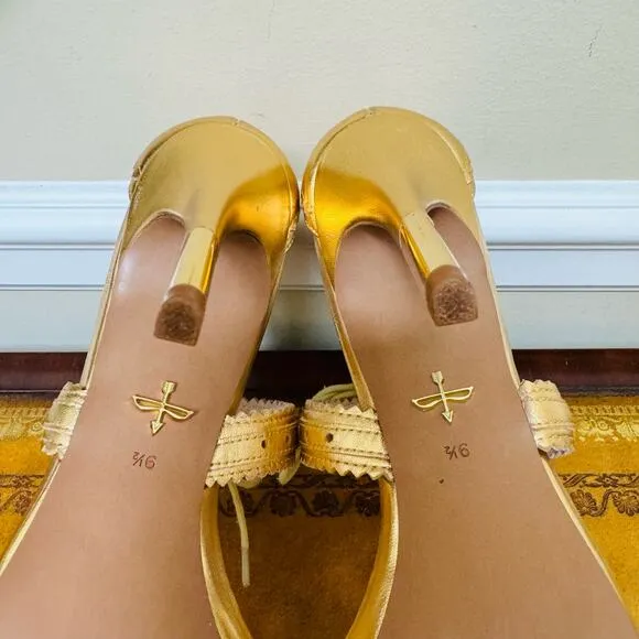 Pour La Victoire The Shanna Gold Perforated Straps Leather Lace Up Heels Sz 9.5