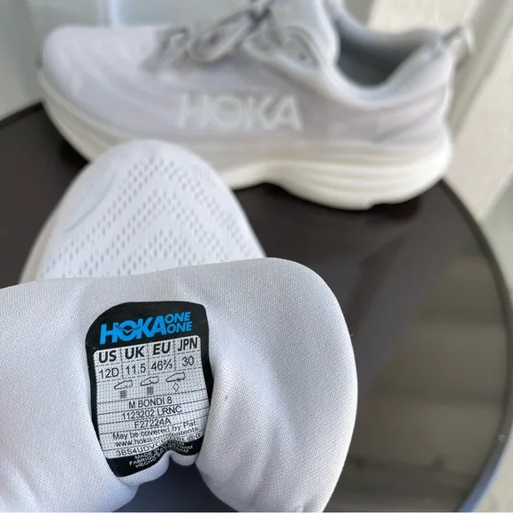 Pre- Owned Men Hoka One One Bondi 8 Running Shoes 1123202 LRNC Size 12 D