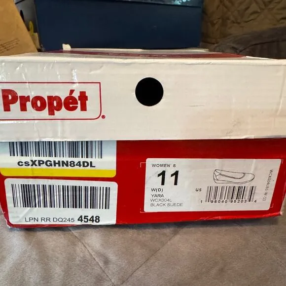 PROPET SLIP ON BLACK SUEDE YARA SHOES, Size 11 Wide, New in Box MSRP $115