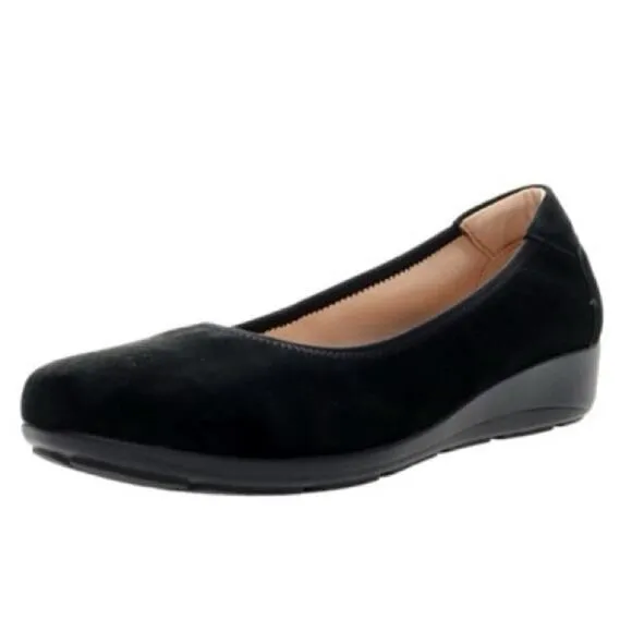 PROPET SLIP ON BLACK SUEDE YARA SHOES, Size 11 Wide, New in Box MSRP $115
