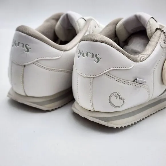 RARE 2008 YUMS &quot;Jellybean&quot; Women's SIZE 10 PATTENT LEATHER SHOES White SEE PHOTO