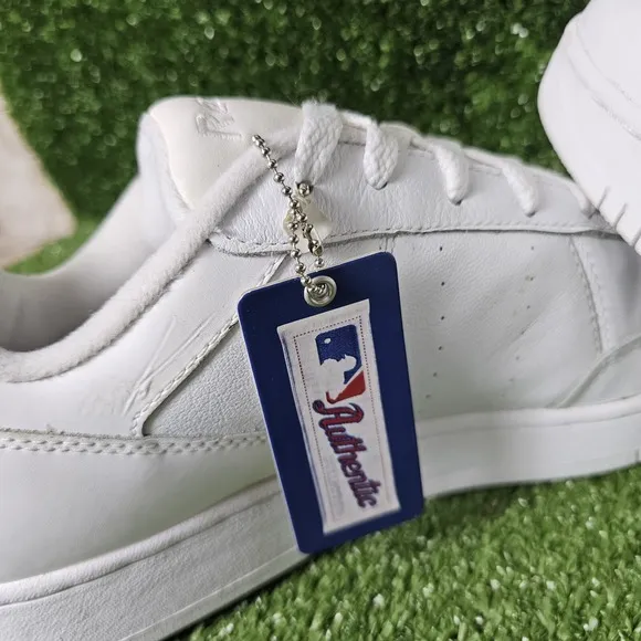 Reebok MLB Authentic Philadelphia Phillies White Leather Sneakers Mens Size 12
