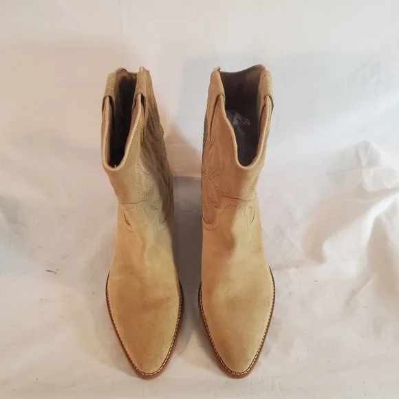 Regard Women's Size 40 Tan Suede Leather Cowboy Western Ankle Boots New
