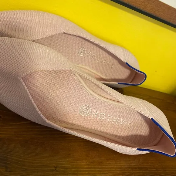 Rothy's Light Pink Point Toe Flat Shoes Women's Size 10.5