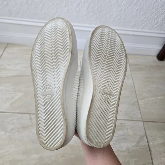 Rothy's The Lace Up Bright White Sneakers Knit Casual Shoes Comfortable Size 7