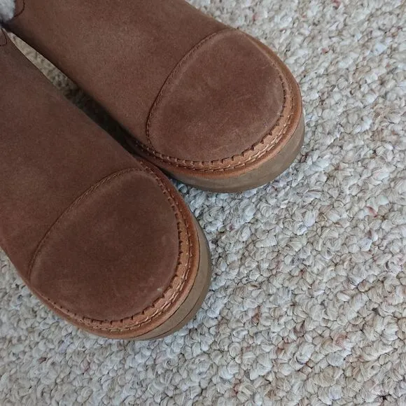 Sam Edelman tan suede with sherpa Reagan Wedge Boots size 7