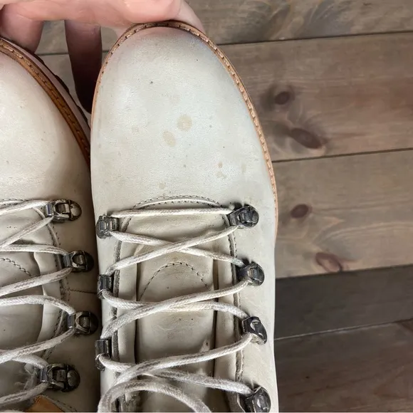 samuel hubbard shear alpine womens size 9 shoes beige shearling lined snow boots