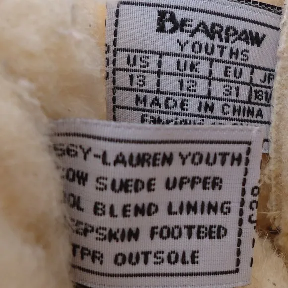SIZE 13 youth. BEARPAW LAUREN sheepskin boots.