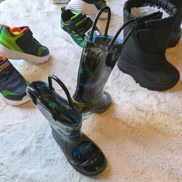 Size 5 Toddler shoe bundle