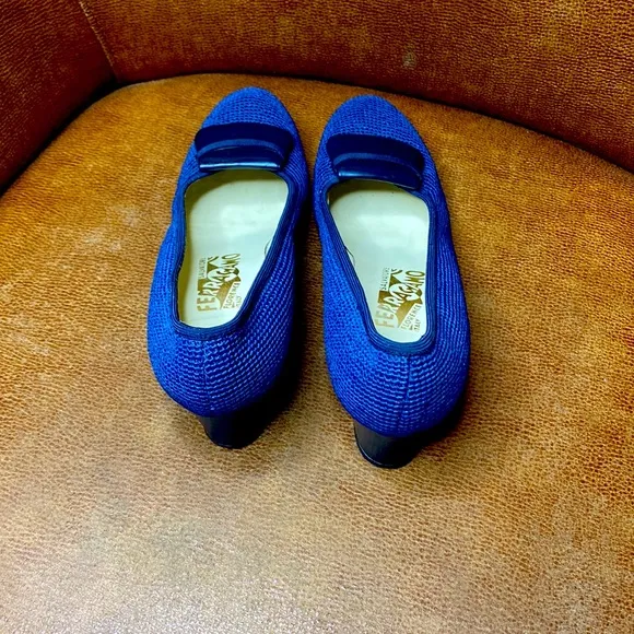 Size 8 1960s Ferragamo Shoes - Navy Blue Summer Pumps