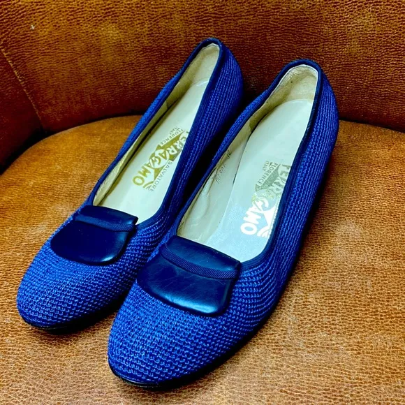 Size 8 1960s Ferragamo Shoes - Navy Blue Summer Pumps