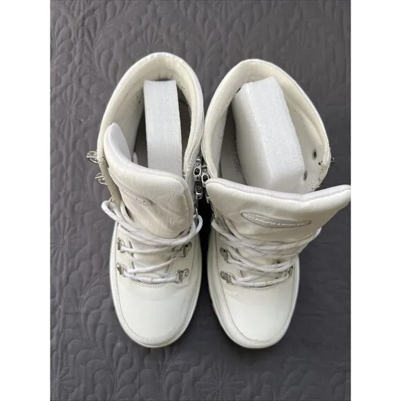 Skechers Shindigs-Renegade Heart White Hiking Boots SZ US 10 Y2K Gorpcore Street