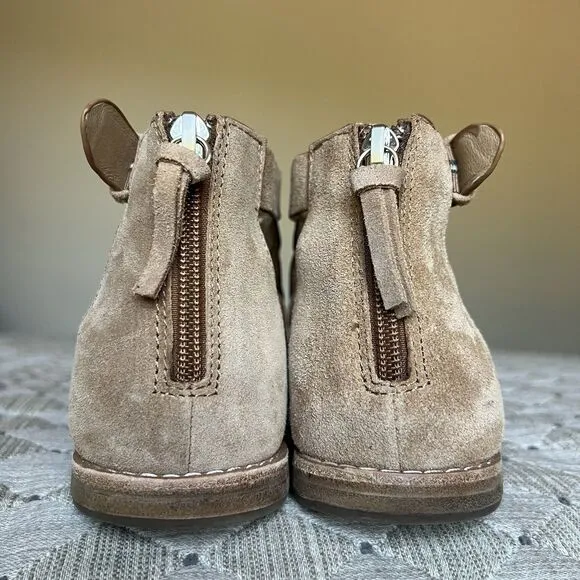 Sofft Ephie Desert Tan Suede Flat Sandals Women 8.5 M Comfort Gladiator Casual