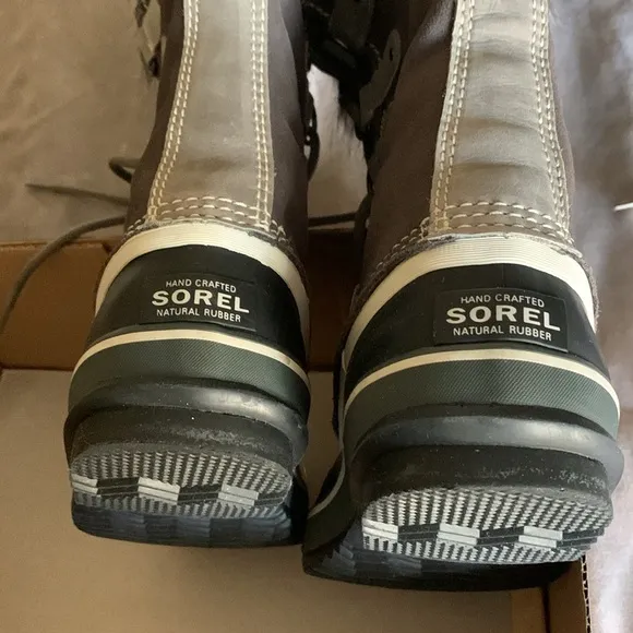 Sorel boots 8