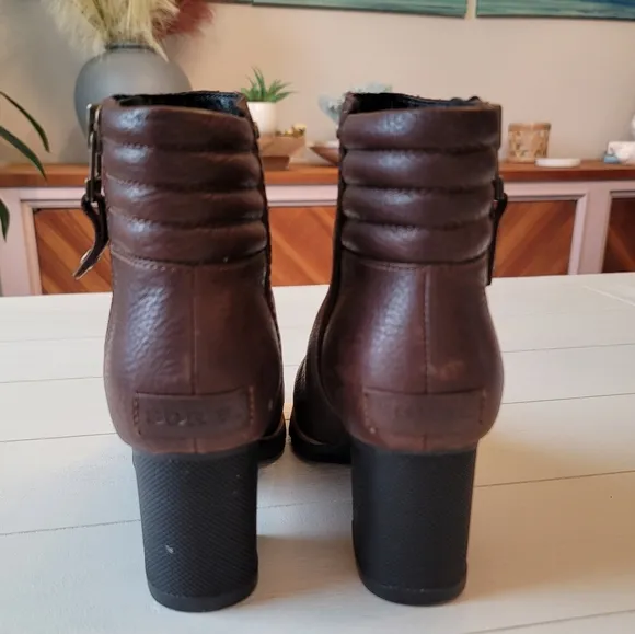 Sorel Danica Leather Booties in Tobacco - Like New