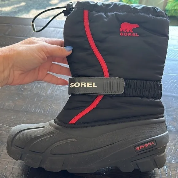 SOREL Flurry Children’s Size 5 Winter Snow Boots Black Red Weather Proof Warm