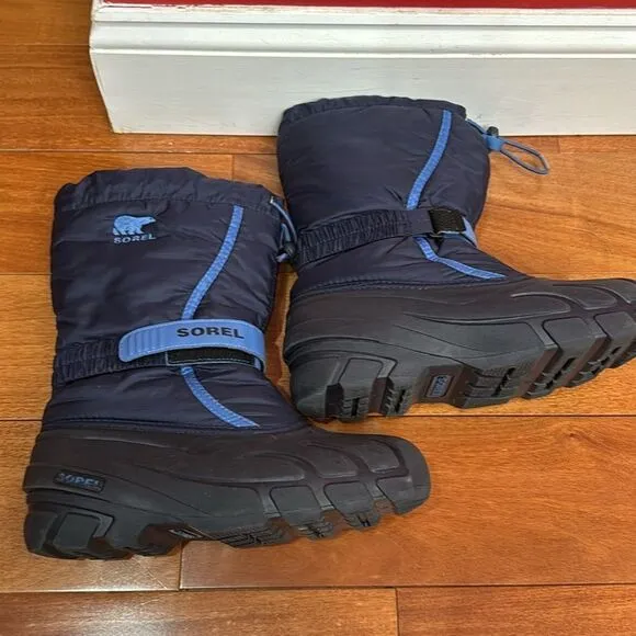 Sorel Flurry Snow Boots Youths Dark &amp; Light Blue Grill Heatwave Shoes size 6